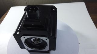 Mitsubishi HF-SP524 AC Servo Motor 500W MELSERVO-J3 400V — Ürün Vitrini