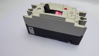 Mitsubishi NF32-SV2P5A Kalıplı Kutulu Devre Kesici